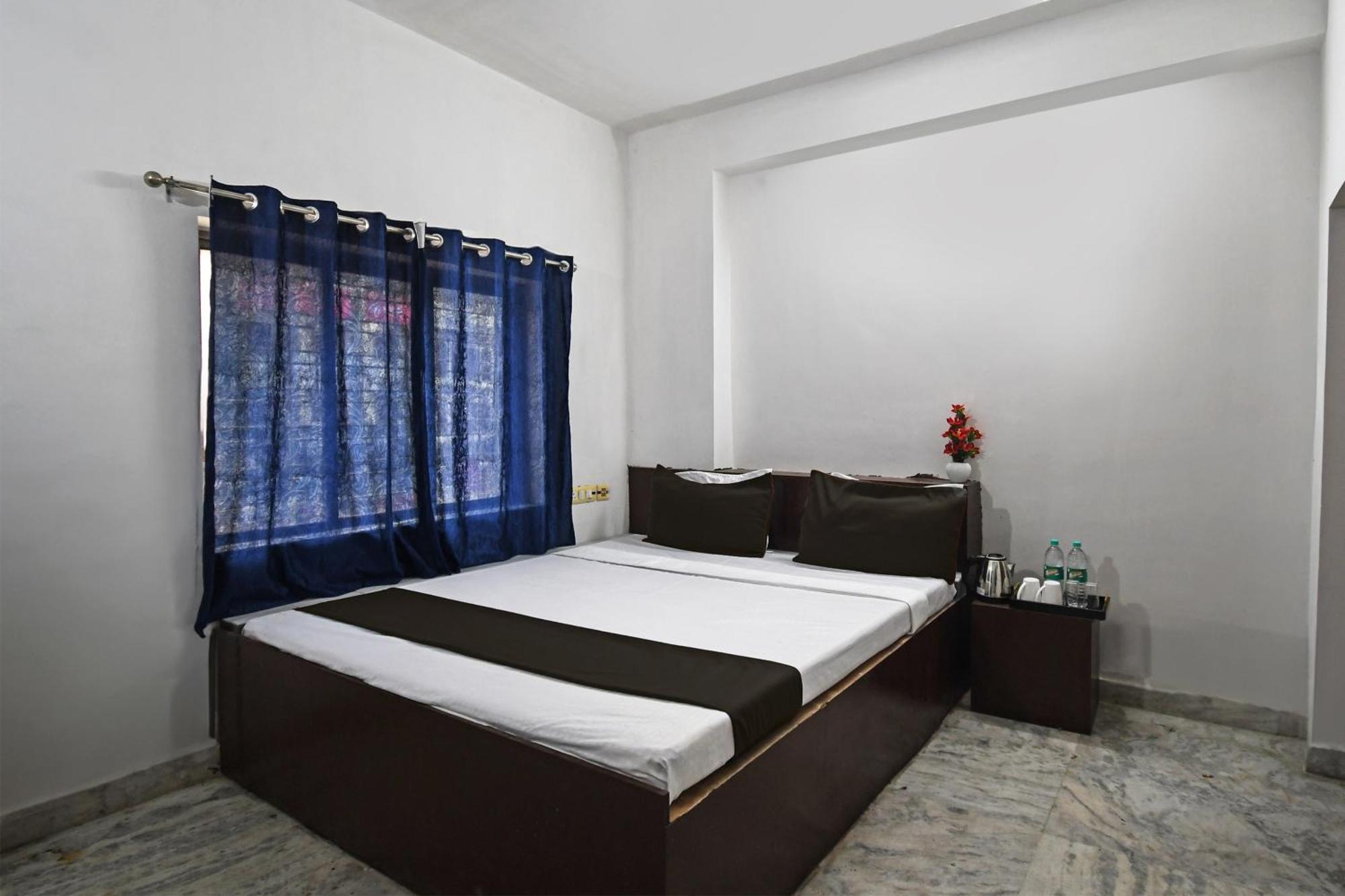 Oyo Hotel Chinar Park Колката Екстер'єр фото