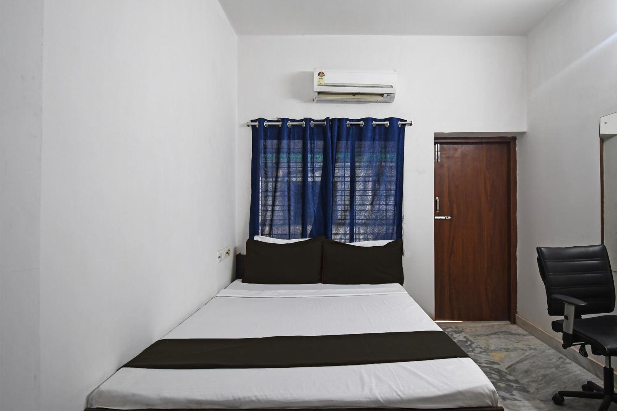 Oyo Hotel Chinar Park Колката Екстер'єр фото